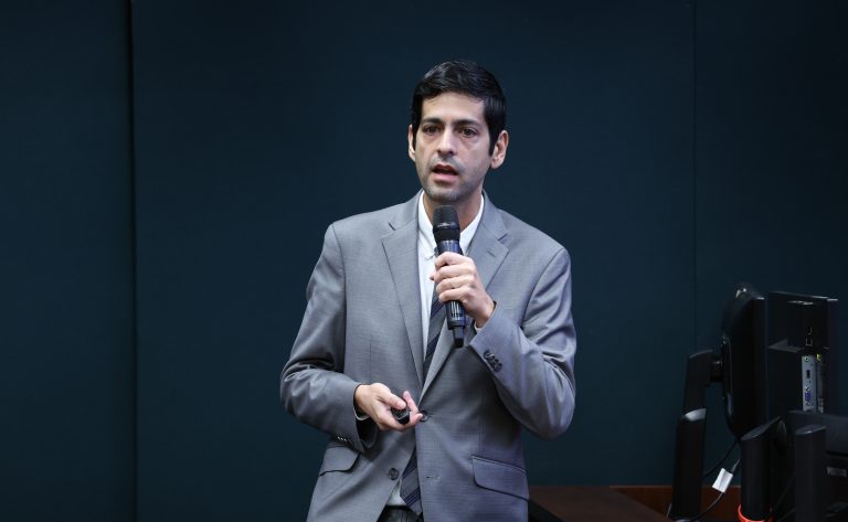 Secretário-executivo de Minas e Energia presta esclarecimentos à Comissão. Presidente - Empresa de Pesquisa Energética, Thiago Prado.