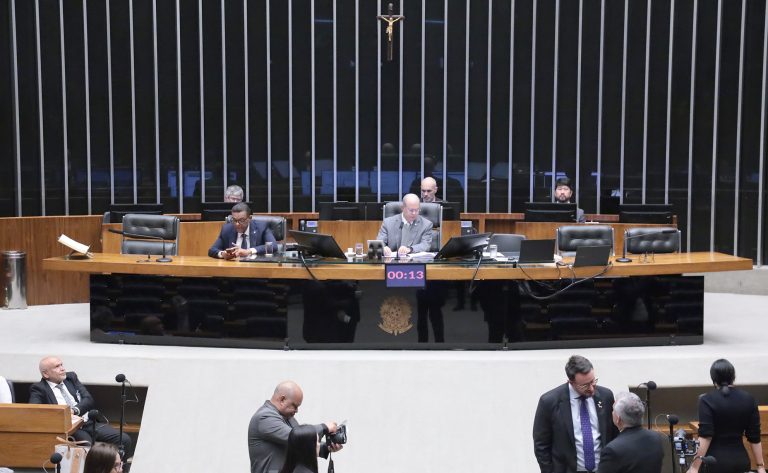 Discussão e votação de propostas legislativas. Dep. Hildo Rocha (MDB - MA)