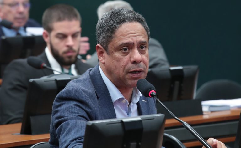 Discussão e votação de propostas legislativas. Dep. Orlando Silva (PCdoB - SP)