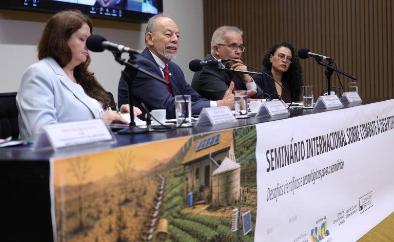 Seminário Internacional de Combate à Desertificação.