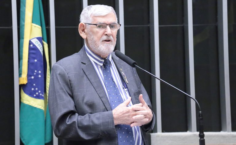 Discussão e votação de propostas legislativas. Dep. Luiz Couto (PT - PB)
