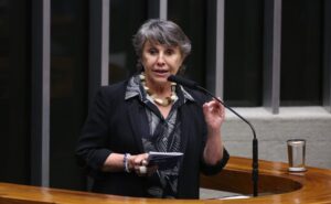 Comissão discute combate a infecções sexualmente transmissíveis entre mulheres; participe