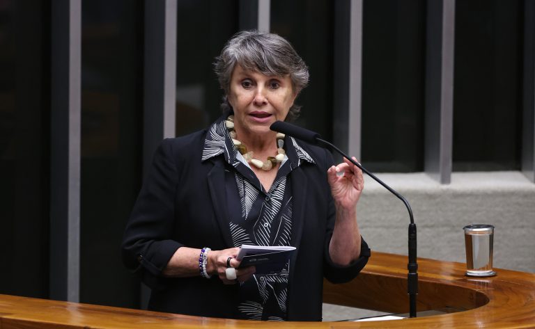 Homenagem aos 70 anos do Conselho Federal de Química. Dep. Erika Kokay (PT - DF)