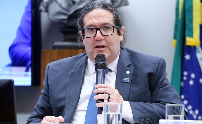 Audiência Pública - Instituições de Estado na prevenção e combate à violência nas escolas. Dep. Tarcísio Motta(PSOL - RJ)