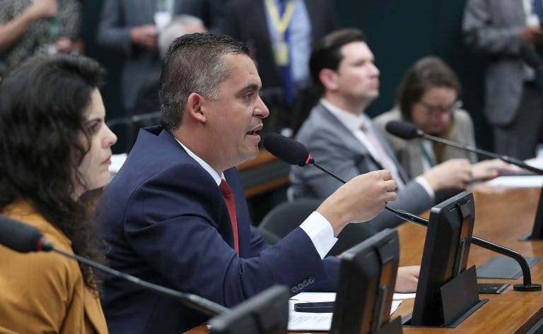 Discussão e votação de propostas legislativas. Dep. Gilson Daniel(PODE - ES)