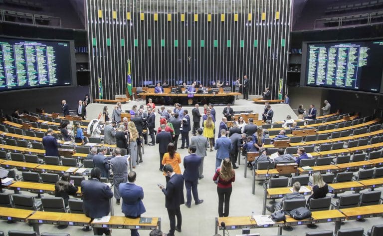 Discussão e votação de propostas. Dep. Icaro de Valmir (PL - SE); Dep. Sóstenes Cavalcante (PL-RJ)