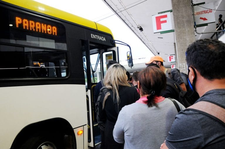 Transporte - ônibus - rodoviária - transporte público - DF ganhou 58 novas linhas de ônibus e mais de 600 itinerários ampliados