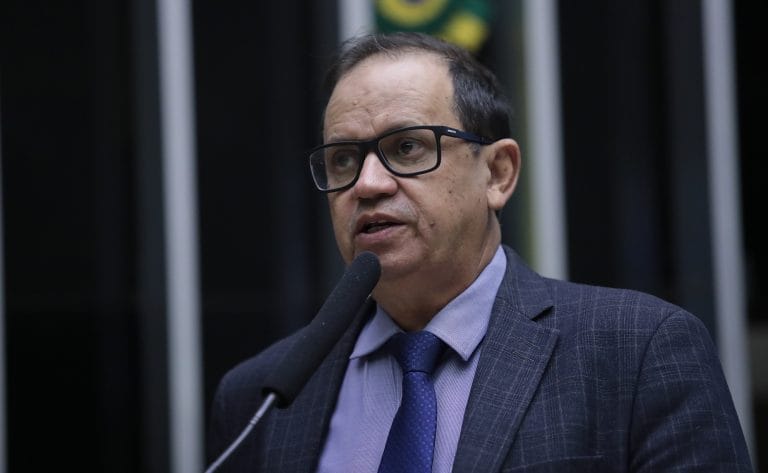 Discussão e votação de propostas. Dep. Eli Borges (PL - TO)