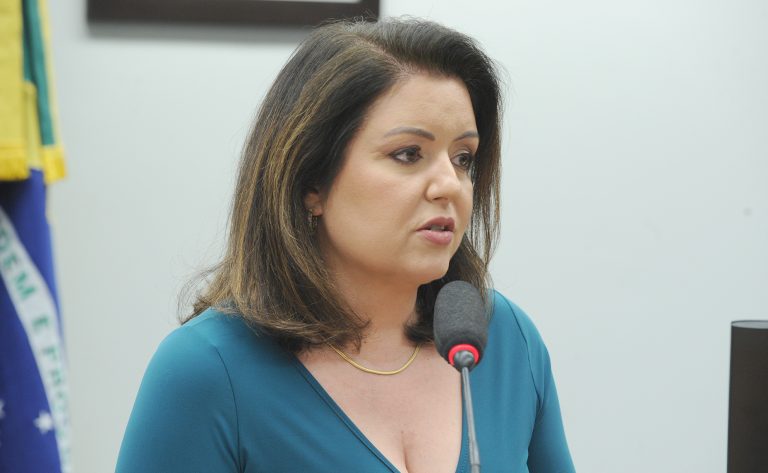 Audiência Pública - Cancelamentos unilaterais de planos de saúde de pessoas com deficiência e doenças graves pelas operadoras de planos privados de assistência à saúde. Presidente - Comissão de Defesa dos Direitos da Pessoa com Deficiência, da Assembleia Legislativa do Estado de São Paulo - Alesp, Andrea Warner