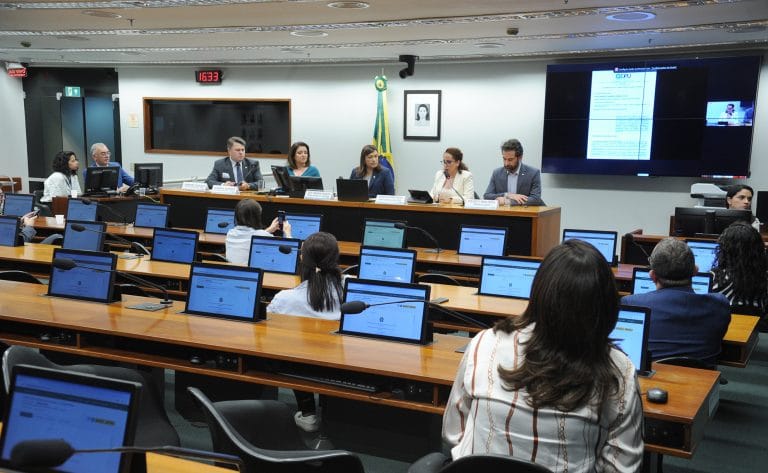 Audiência Pública - Cancelamentos unilaterais de planos de saúde de pessoas com deficiência e doenças graves pelas operadoras de planos privados de assistência à saúde.