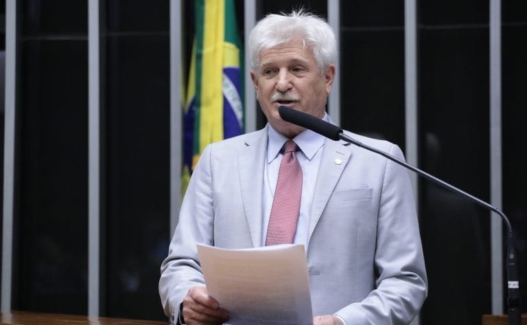 Discussão e votação de propostas. Dep. Airton Faleiro (PT - PA)