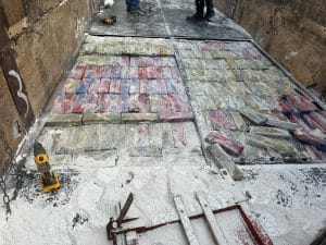 droga apreendida no fundo falso de um caminhão