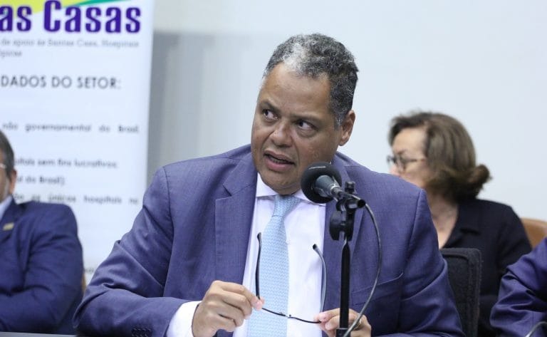 PLP 57/22 – Valorização das Emendas Parlamentares para as Santas Casas e Garantias orçamentárias visando atender a regulamentação da lei 14.820/24. Dep. Antonio Brito(PSD - BA)