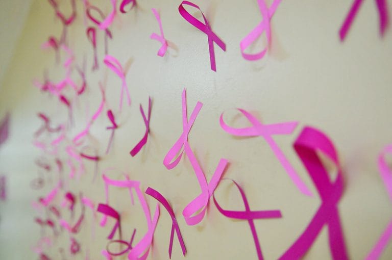 saúde - Doenças - câncer de mama - mulheres - outubro rosa