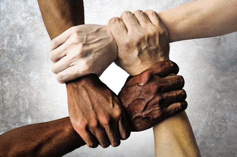 Direitos Humanos - negros - preconceito racial - cotas - igualdade racial - pretos - brancos