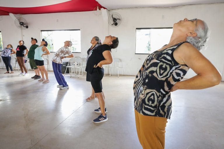 Saúde - geral - idosos - terceira idade - GDF oferece assistência de saúde integral à população idosaA porta de entrada é a atenção primária, atendimento oferecido nas 176 unidades básicas de saúde (UBSs) em todo o DF.