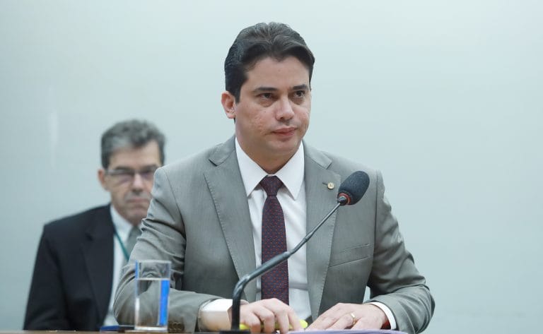 Discussão e votação de propostas legislativas. Dep. Júnior Mano (PL - CE)