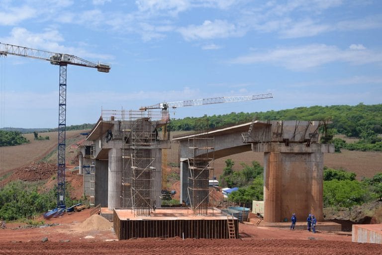 Obra de um viaduto