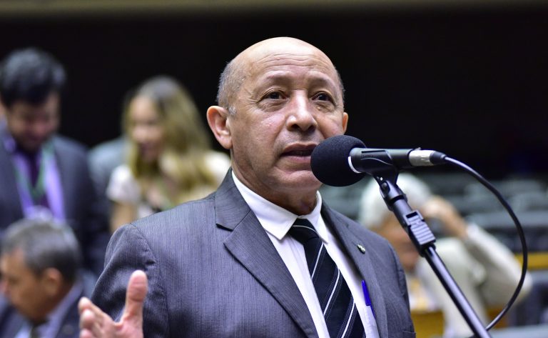 Discussão e votação de propostas. Dep. Alfredinho(PT - SP)