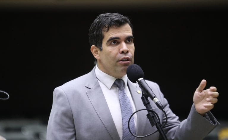 Discussão e votação de propostas. Dep. Ricardo Ayres (REPUBLICANOS - TO)