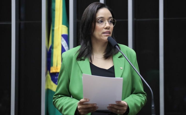 Discussão e votação de propostas. Dep. Lucyana Genésio (PDT-MA)