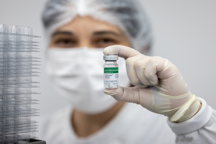 Vacina de influenza contra o vírus da gripe