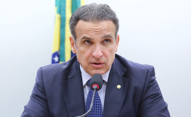 Audiência Pública - Discussão dos Projetos de Lei nºs 483/2023, 444/2024, 445/2024 e 446/2024. Qualidade da prestação dos serviços de distribuição de energia elétrica. Dep. Hugo Leal (PSD - RJ)