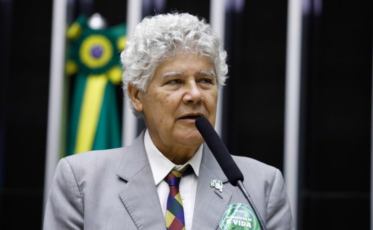 Discussão e votação de propostas legislativas. Dep. Chico Alencar (PSOL-RJ)