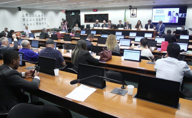 Audiência Pública - Aposentadoria especial para trabalhadores expostos a agentes nocivos