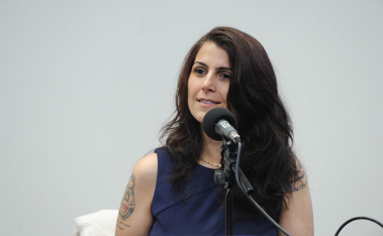 Seminário - Prevenção da Violência Política de Gênero e Raça. Presidenta - Instituto E Se Fosse Você?, Manuela Davila.