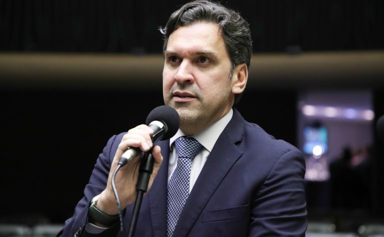 Discussão e votação de propostas. Dep. Isnaldo Bulhões Jr. (MDB-AL)