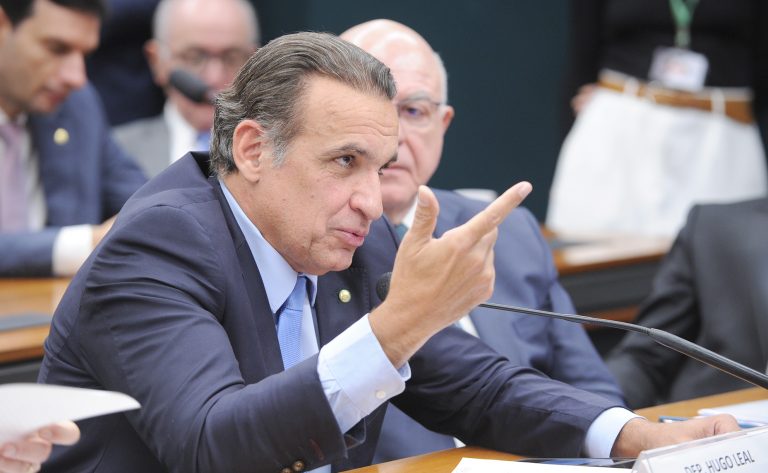 Reunião com comparecimento de Ministro. Dep. Hugo Leal (PSD-RJ)