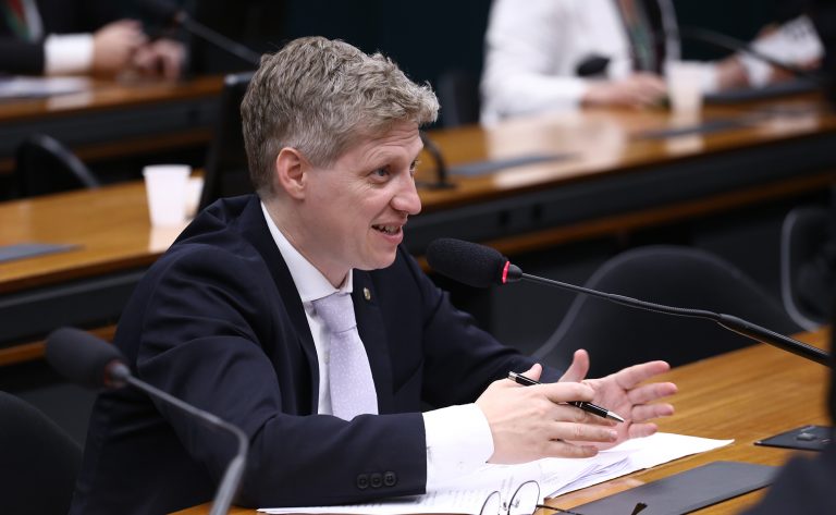 Audiência Pública - Políticos venezuelanos e entidades analisam eleições na Venezuela. Dep. Marcel Van Hattem (NOVO - RS)