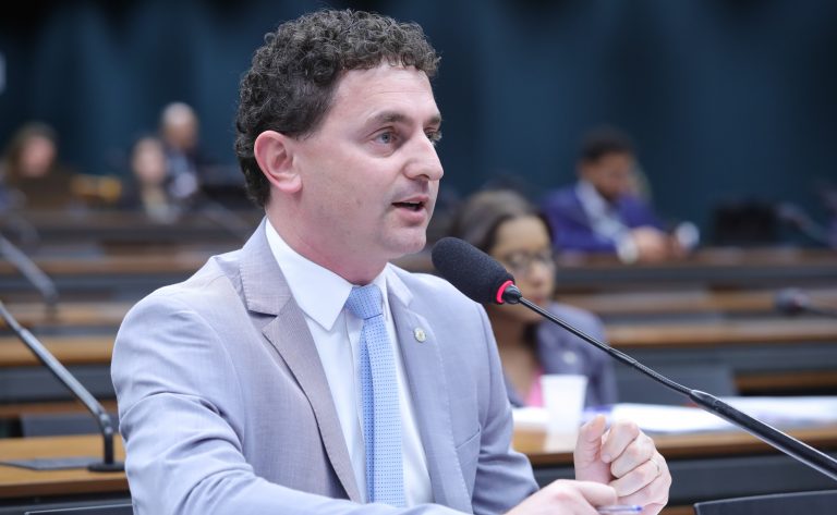 Audiência Pública - Representação dos estados e do DF na Câmara dos Deputados. Dep. Pezenti (MDB - SC)