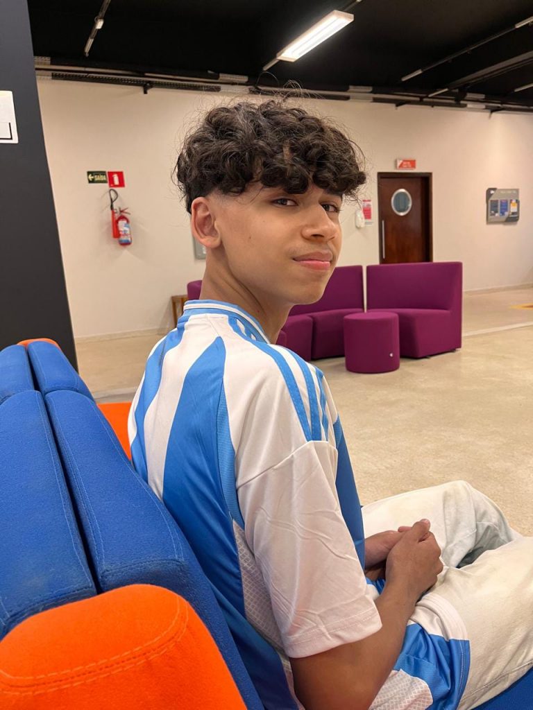 Arthur da Silva Reis aluno da Etec