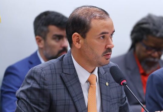 Apresentação dos planos e programas do Ministério do Desenvolvimento Agrário e Agricultura Família e das diretrizes de sua pasta para o ano de 2024. Dep. Vicentinho Júnior (PP - TO)