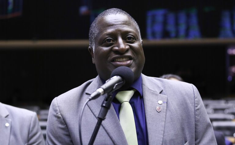 Discussão e votação de propostas legislativas. Dep. Helio Lopes (PL-RJ)