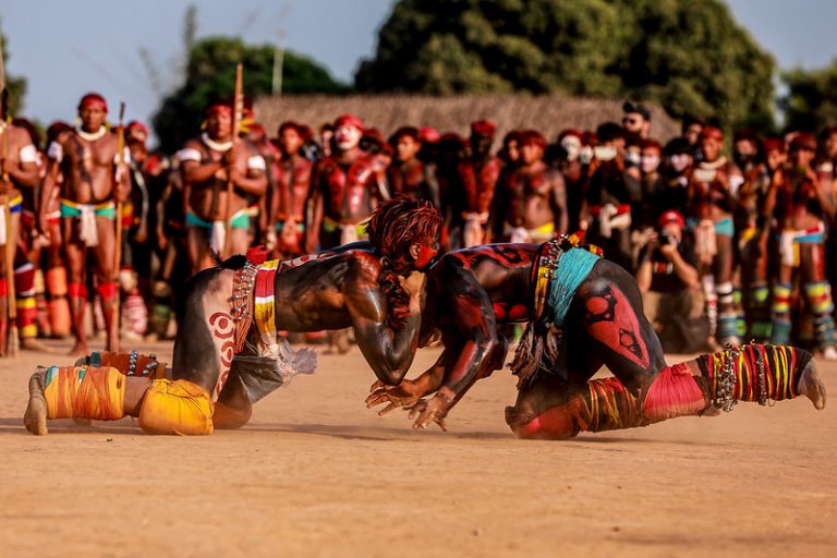 Direitos Humanos - Índio - índios - Festa do Kuarup no Xingu