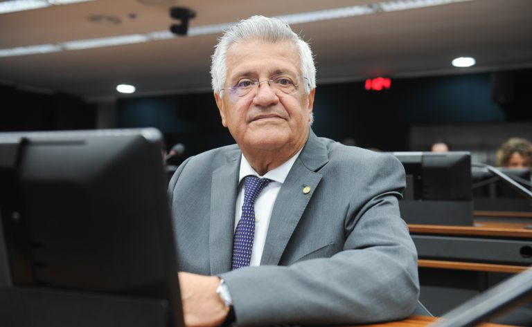 Instalação da comissão e eleição de presidente e vice-presidentes. Dep. Bacelar (PV - BA).