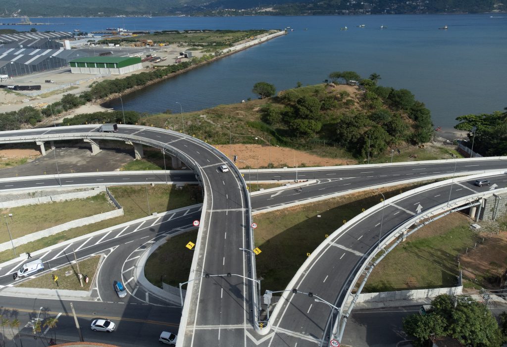 Contorno Sul da Rodovia dos Tamoios reduzir o tempo de descolamento entre Caraguatatuba a São Sebastião de 45 para 16 minutos.