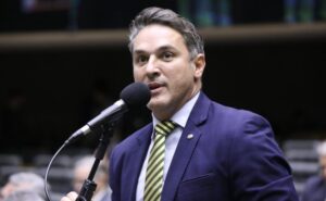 Projeto suspende decreto do governo que determinou aumento do IOF