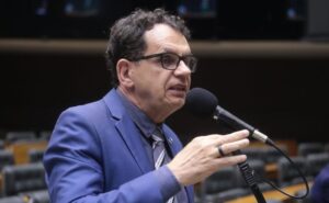 Comissão aprova projeto que assegura atendimento fisioterapêutico a pessoas idosas no SUS