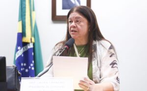 Comissão aprova guarda de animal de estimação às vítimas de violência doméstica