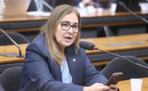 Comissão aprova projeto que inclui supervisores das secretarias de Educação em regras de aposentadoria especial