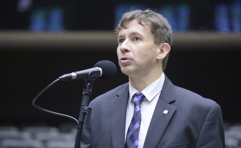 Projeto cria centros psicopedagógicos para crianças com altas habilidades no SUS