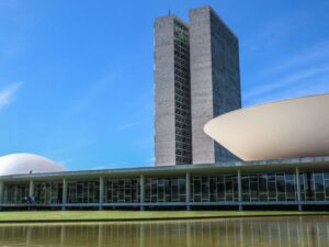 Cãmara inicia sessão para analisar as propostas em pauta; acompanhe