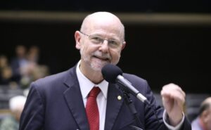 Vice-líder do governo afirma que a prioridade neste semestre é defender a soberania nacional