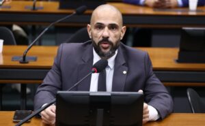 Comissão aprova projeto para obrigar empresa a informar sobre pessoas desaparecidas