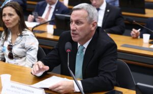 Comissão aprova aumento da pena para estelionato quando cometido contra idosos e vulneráveis
