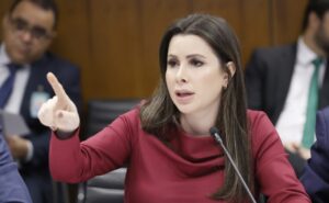 Comissão aprova proposta para criar sistema de informação sobre tráfico de pessoas